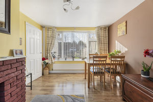 Lounge/Diner- click for photo gallery